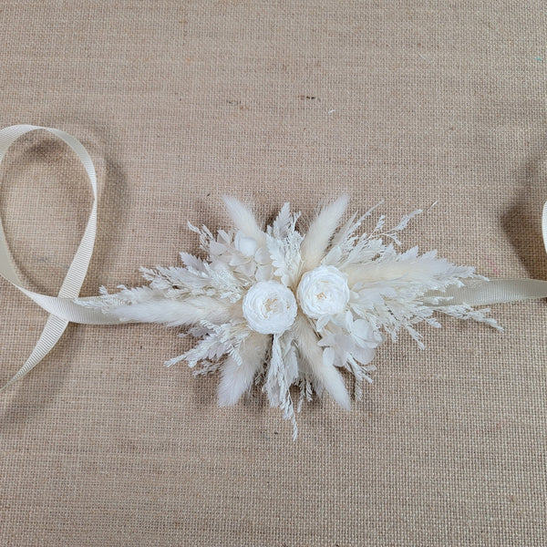 White Preserved Rose Corsage, Boho Dried Flower Corsage, White Cream Rose Wrist Corsage, Wedding Prom Wristlet